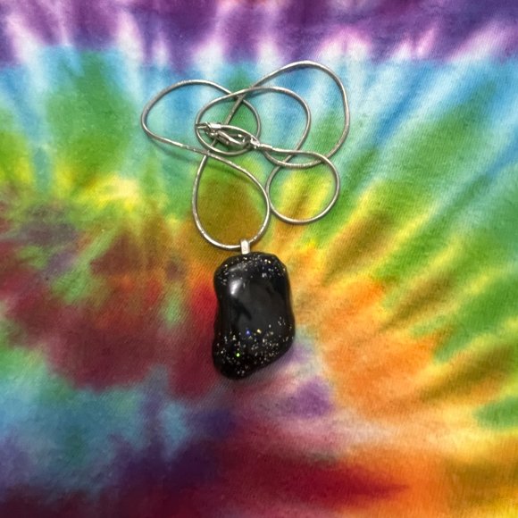 Hand Design Stone - Picture 9 of 16